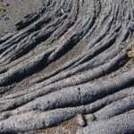 Formación de pliegues en lava