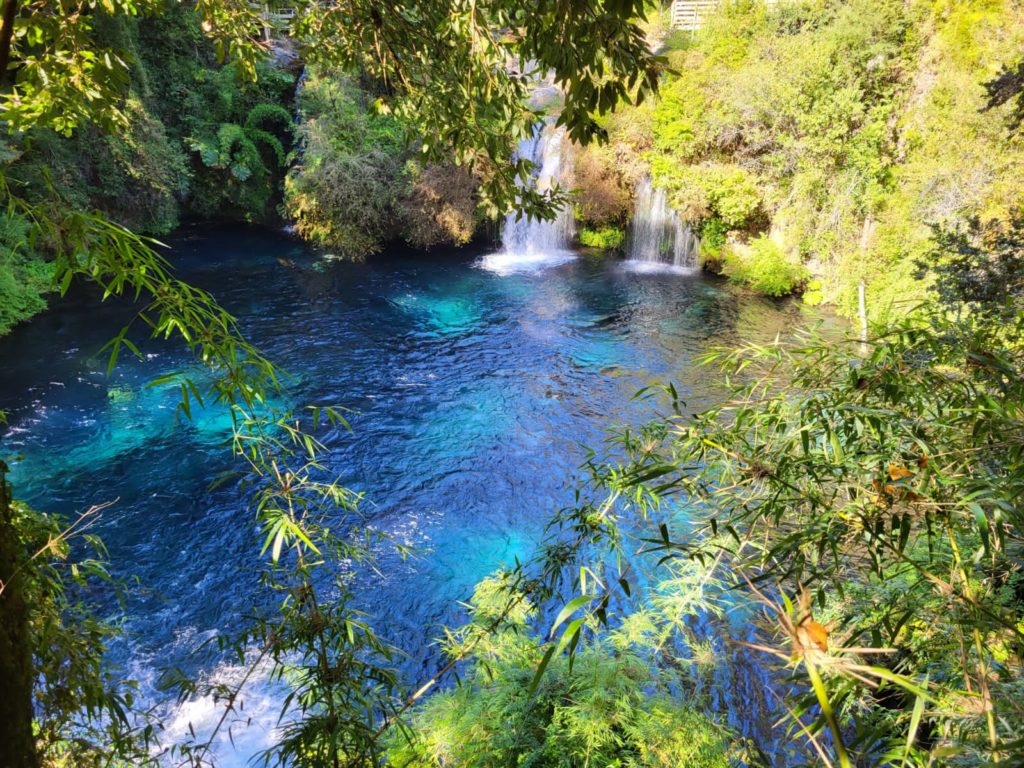 Ojos de caburgua, Pucon.