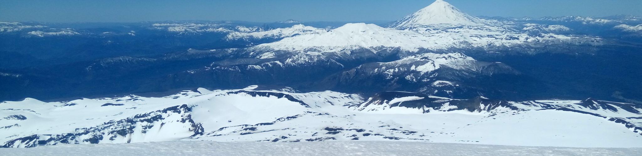 volcan villarrica durant la montée.